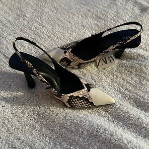 ANIMAL PRINT SLINGBACK HEELS